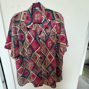 Patterned short sleeve plus size blouse
